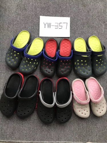two-color garden shoes stock low price processing 36-45 100 pairs 5.50