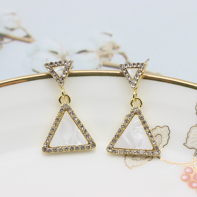 S925银针韩版耳饰三角方块方形仿贝壳镶钻耳钉韩国东大门代购同款