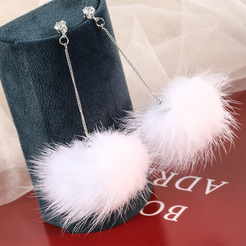 925纯银毛毛球耳环女气质韩国简约毛绒耳坠百搭貂毛球吊坠耳钉夹