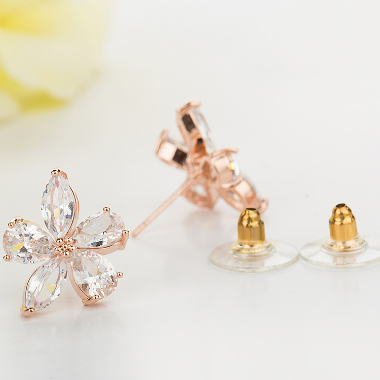 2020夏季新款镀金耳钉 韩版爆款耳饰五角星水晶耳环百搭耳坠直销