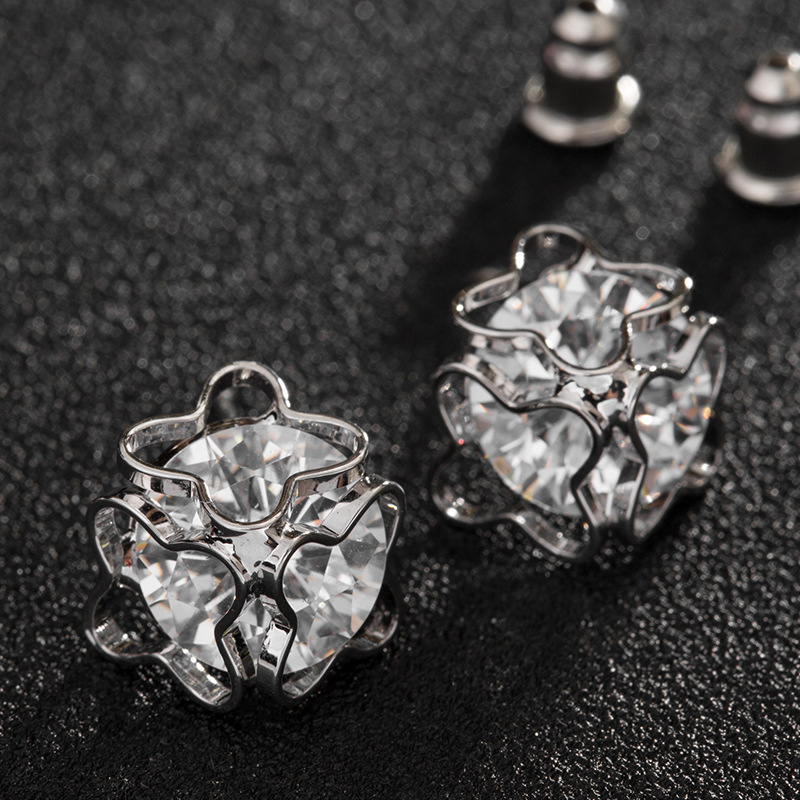 厂家直销韩版闪耀之星耳钉以闪耀的银色的星时尚女式电镀耳钉批发