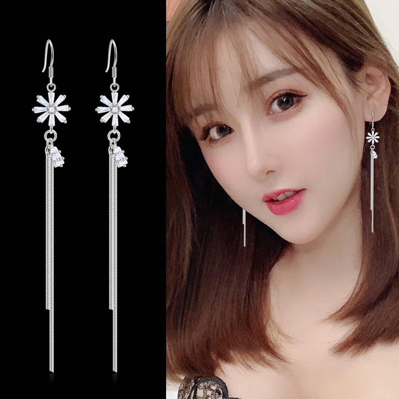 显脸瘦的耳环女气质长款简约花朵流苏耳环纯银耳钉新款潮网红耳坠