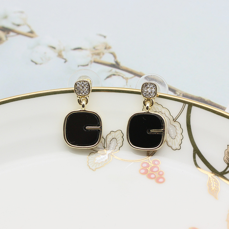 S925银针韩版耳饰小众方块方形仿贝壳镶钻耳钉韩国东大门代购同款