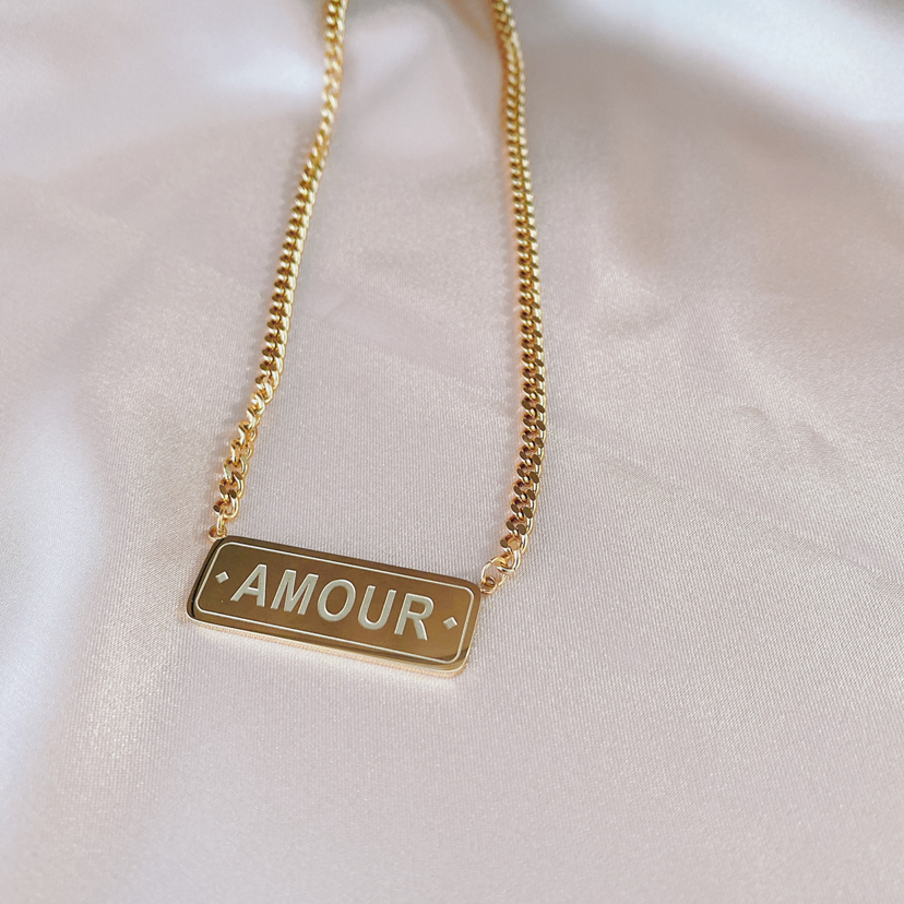 2020韩国新款钛钢项链字母锁骨链ins潮女冷淡风高级感吊坠