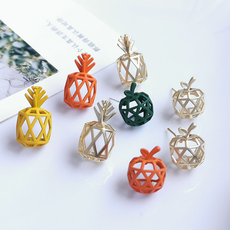 新款菠萝苹果不对称镂空耳钉耳环耳饰银针防过敏可爱大气时尚批发