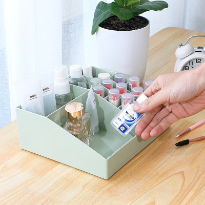 J52-3418 Multifunction Home Living Room Remote Control Box Simple Lipstick Lip Balm Skincare Product Storage Rack