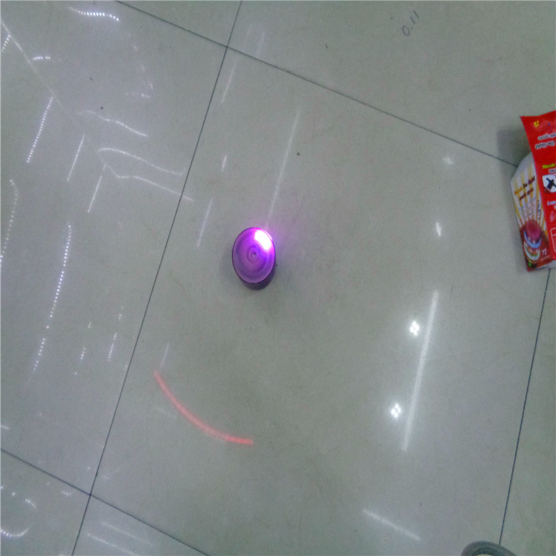 七彩音乐激光发光陀螺LED仿木陀螺旋转闪光陀螺地摊货源厂家直销详情2