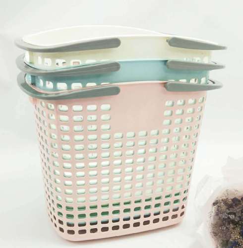 Multifunctional Storage Basket. Plastic Basket. Large， Medium and Small Multi-Functional Color Storage Basket