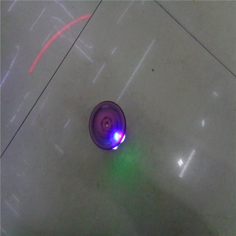 七彩音乐激光发光陀螺LED仿木陀螺旋转闪光陀螺地摊货源厂家直销详情1