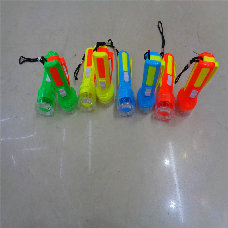 儿童玩具YXB-125手电筒 赠送礼品钥匙扣LED小夜灯发光挂件厂家直销详情4