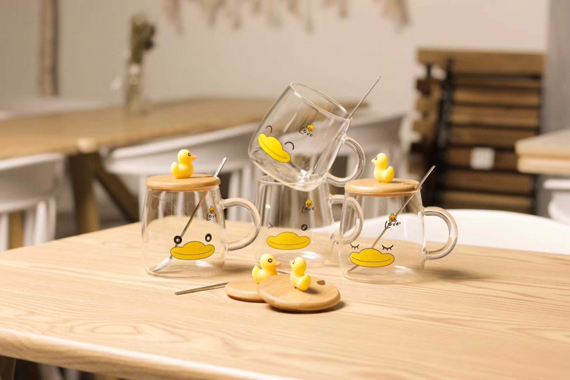 可爱鸭子玻璃杯