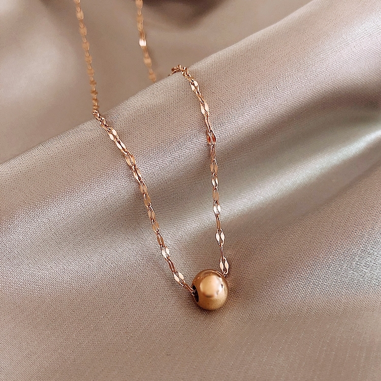 钛钢洗澡不用摘磨砂实心圆球项链女简约百搭网红小众设计锁骨链潮