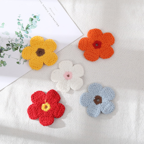 New round Hole Flower Knitting Accessories Clothing Accessories Shoes and Hats Luggage Accessories Can Be Customized