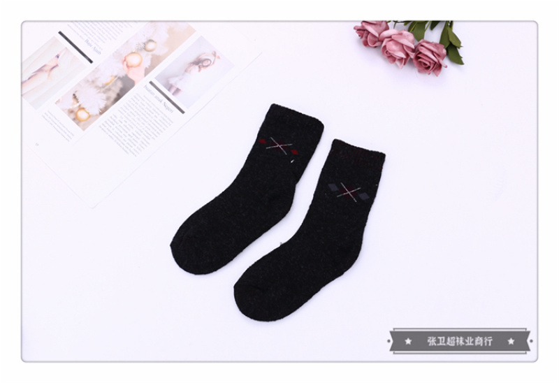 Cartoon English letter pattern decorated long cotton socks for boys and girls are suitable for spring, autumn and winter, with a variety of colors and styles pic 8