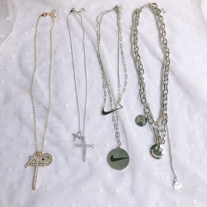 时尚炫酷女冷淡风INS风欧美笑脸十字架钩子ins风潮人街拍个性多层