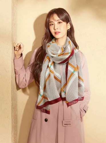 Autumn and Winter Fashion Korean Style Cotton and Linen Printed Scarf Fine Plaid