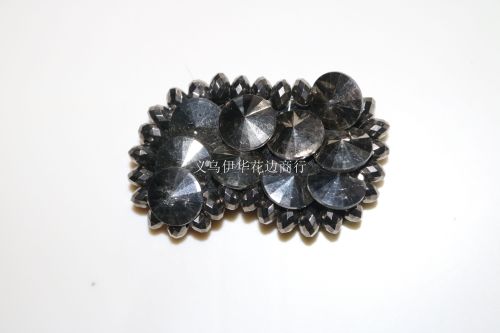 Supply All Kinds of Beads， shoe Flower， Beaded Bow Shoe Flower， Corsage， Headdress Flower， clothing Accessories， Etc.