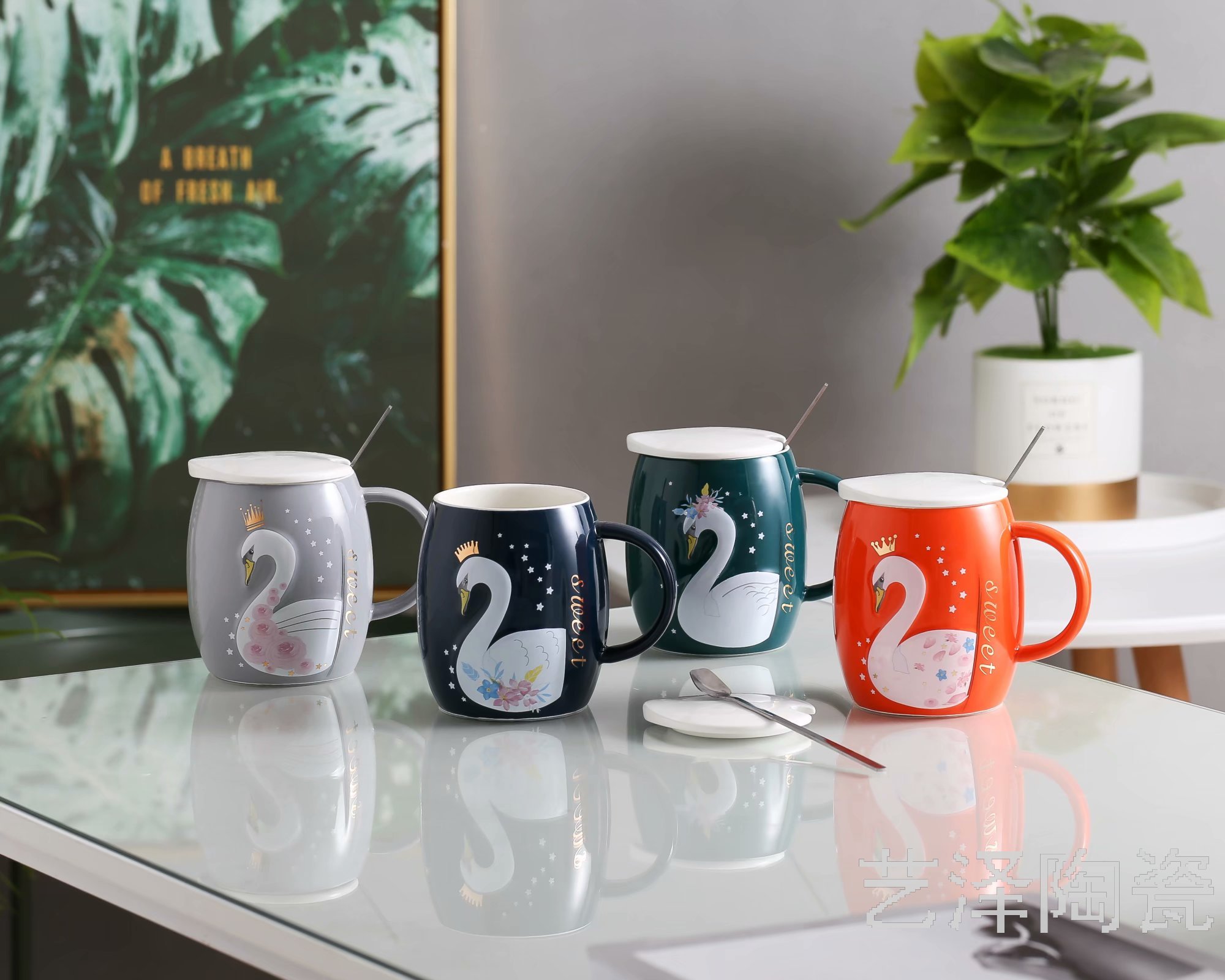 小天鹅色釉陶瓷杯描金马克杯可爱水杯