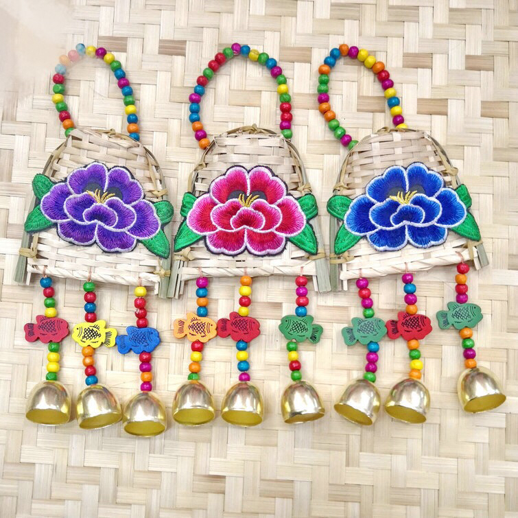 新款热卖民族风工艺品丰满编织小簸箕风铃挂件手工刺绣工艺品饰品