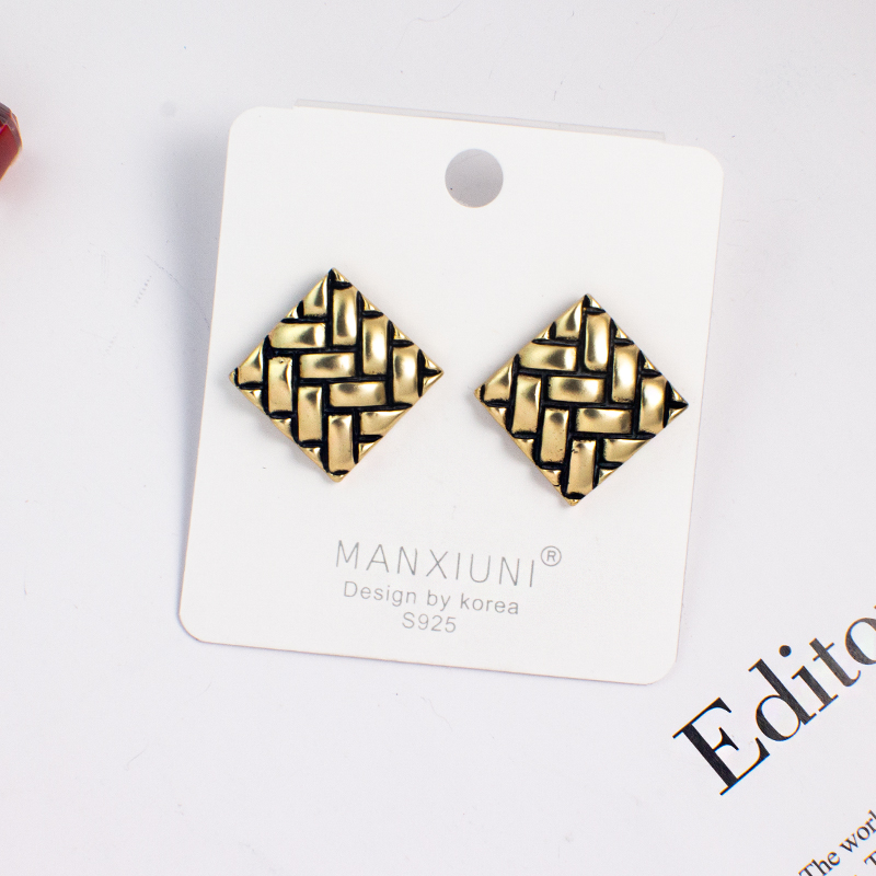 古金色小方块耳钉复古925银针贴耳短款耳坠厂家直销新款耳环耳钉