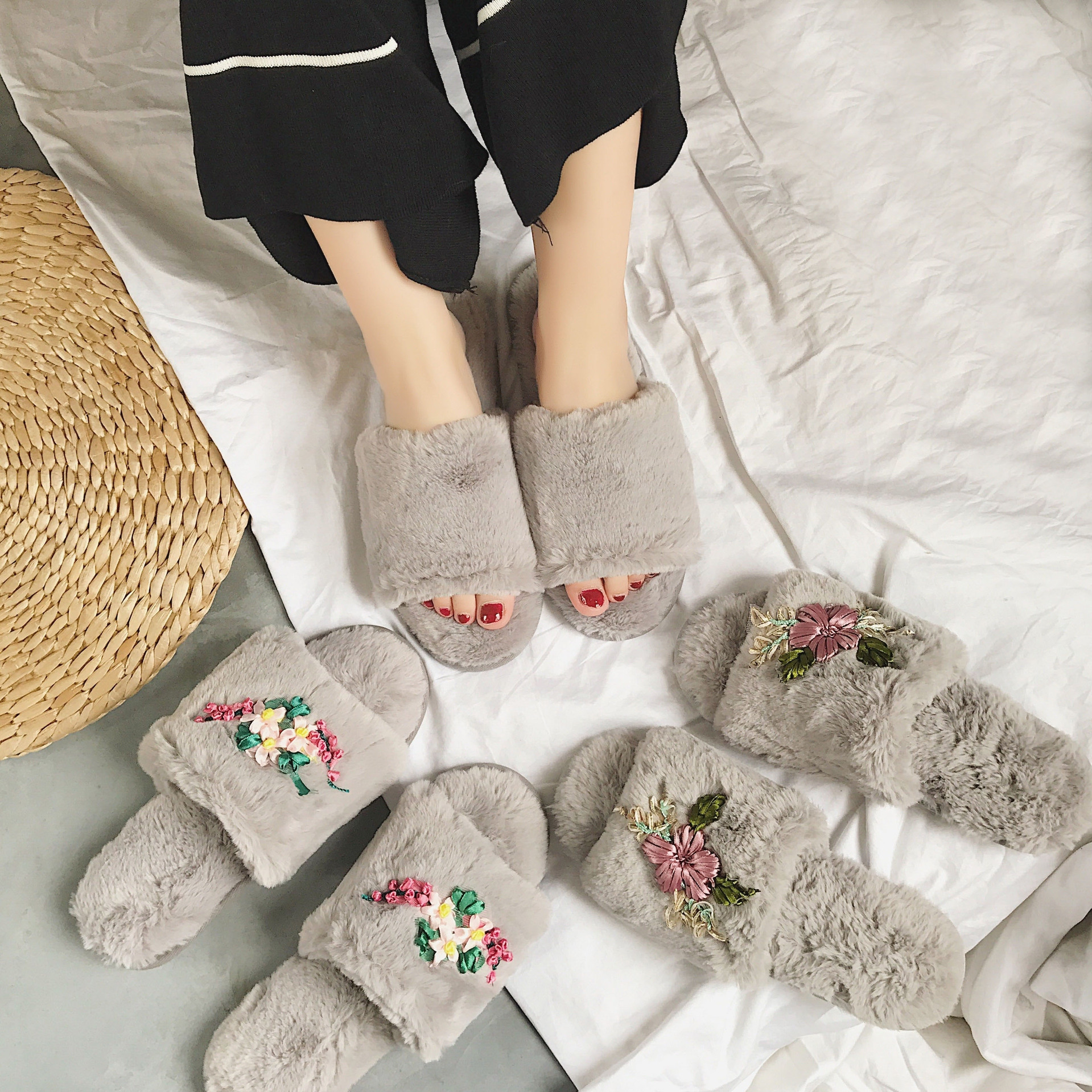 毛绒拖鞋冬款地板拖兔毛平底时尚百搭外穿毛毛拖鞋女居家家用拖鞋