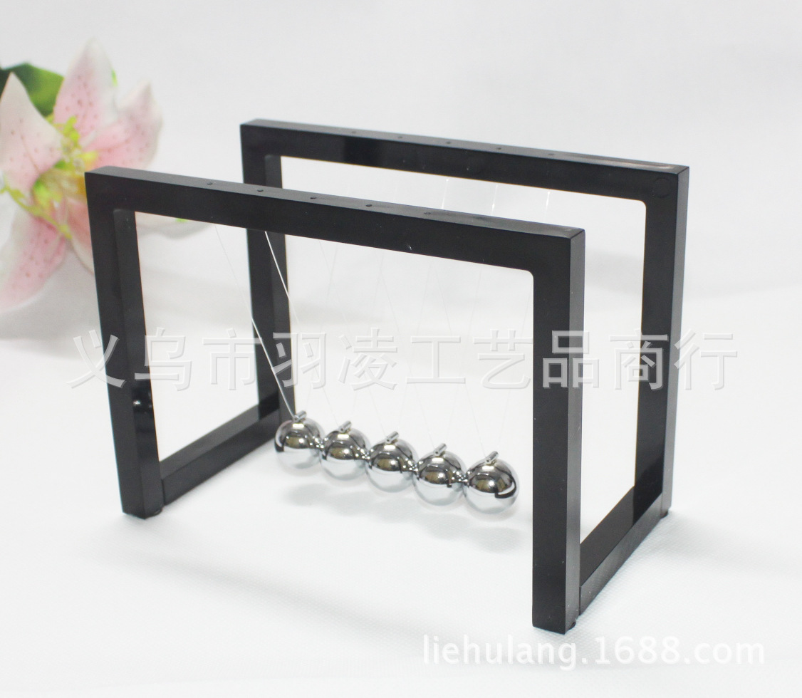 批发新奇特牛顿碰碰摆球创意摆件 永动球创意摆件家居装饰礼品