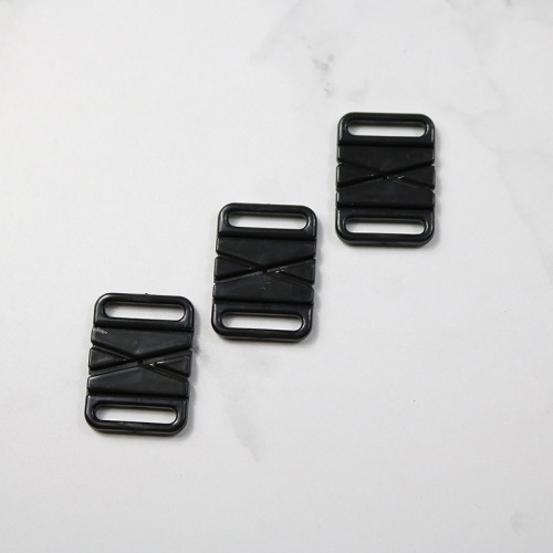 Factory Direct Sales 1.8cm High Quality Black Plastic Buckle Swimsuit Buckle Accessories Spot Black and White Clothing Accessories
