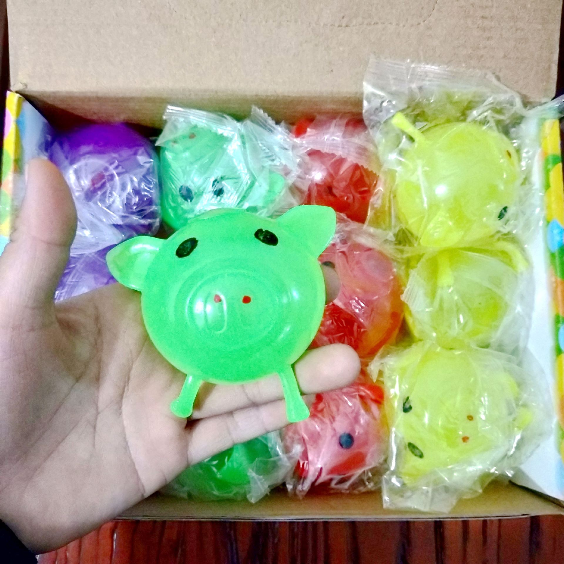 创意猪头发泄球 减压挤捏玩具 猪头玩具挤压水球1元2元批发