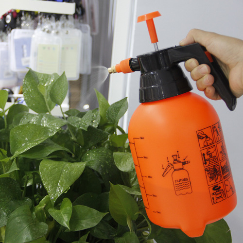 large watering can pneumatic watering spray bottle 2l extra thick explosion-proof gardening watering can sprayer
