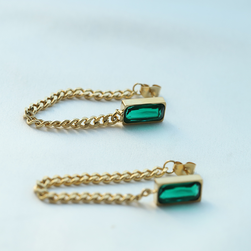 钛钢耳环时尚耳饰 欧美绿钻配饰百搭经典耳环厂家直销批发