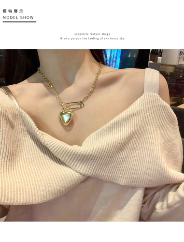 european and american style elegant metal love necklace female clavicle chain exaggerated love heart-shaped pendant popular net red choker