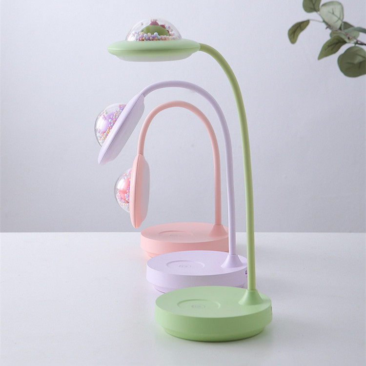 新款萌宠太空台灯LED卡通充电小夜灯触控无极调光护眼小台灯