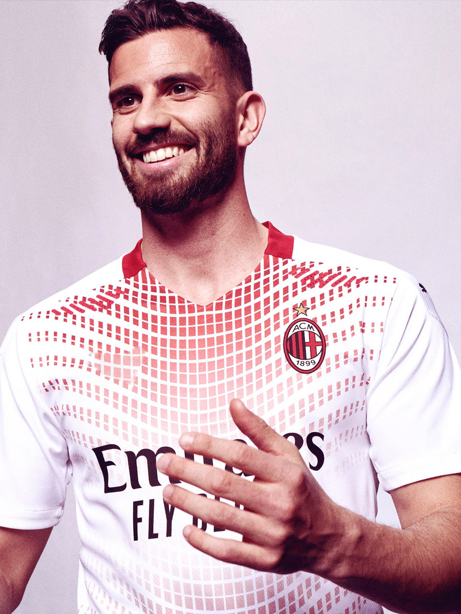 AC米兰 2020-21 赛季客场球衣短袖短裤套装足球衣成人批发定制