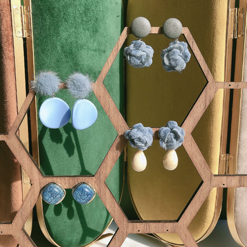 新款时尚蓝色绒布毛秋冬设计ins风小众银针花简约耳钉中长款气质