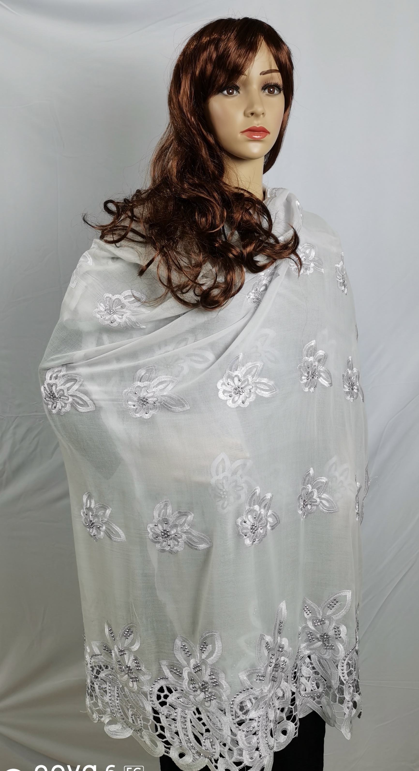 厂家直销外贸热销非洲穆斯林巴厘沙水溶绣花烫钻围巾批肩