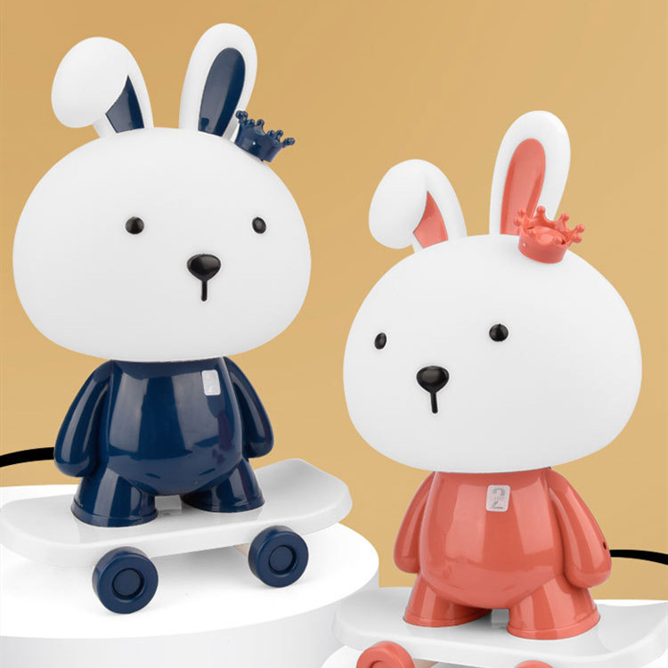 新款礼品卡通滑板台灯可爱皇冠兔夜灯儿童卧室床头灯床头LED夜灯