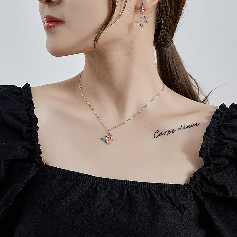 韩版轻奢925银女士项链创意锆石W吊坠时尚百搭服饰配件项链锁骨链