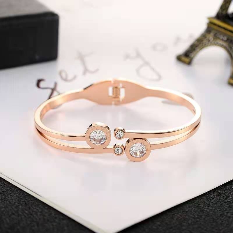 2020新款钛钢可开口罗马数字锆石玫瑰金手镯手环情侣手串韩版时尚