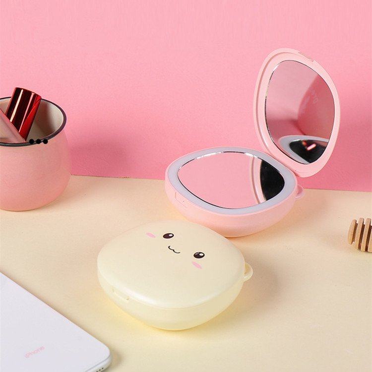 亚马逊卡通美妆镜暖手宝多功能三合一USB移动电源LED补光灯化妆镜