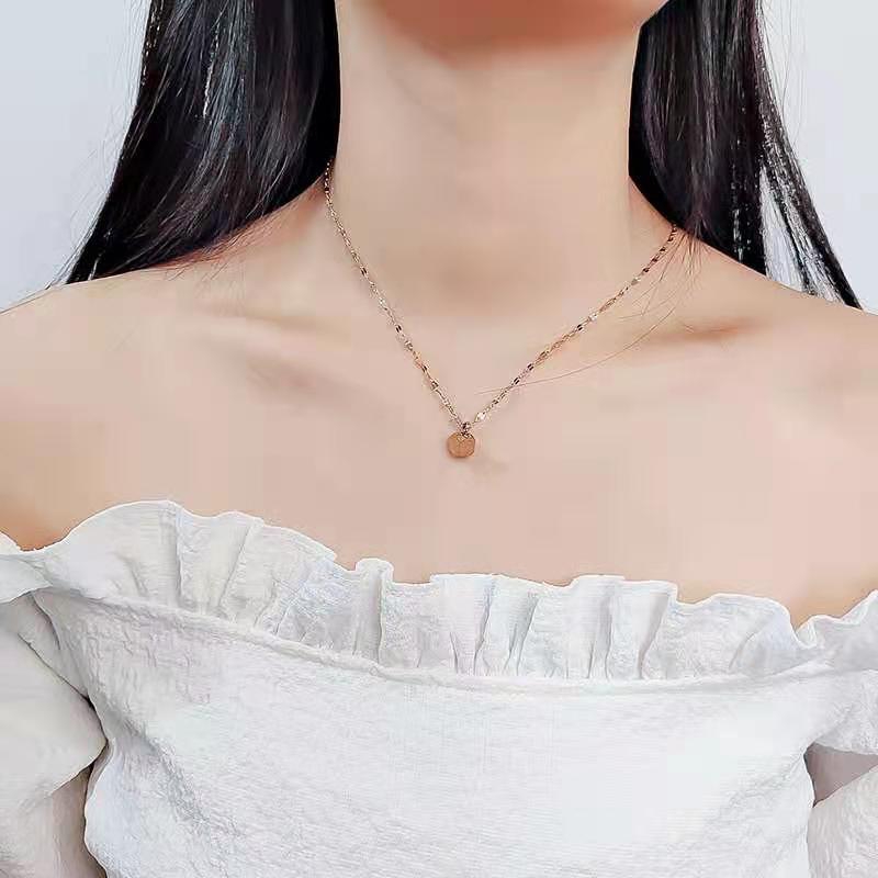 简约小方块吊坠韩版网红气质锁骨链简约清新颈链可爱甜美少女项链
