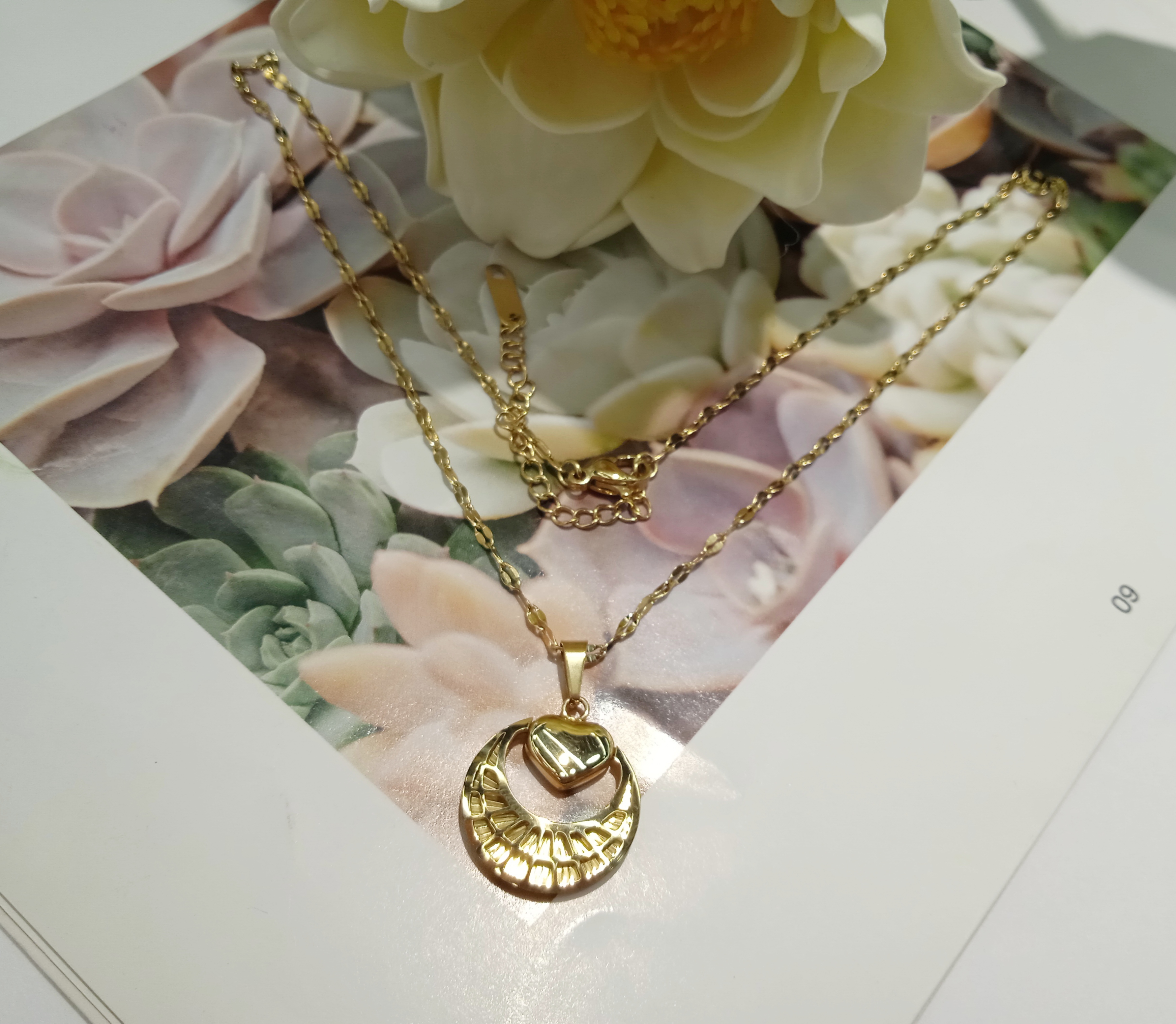 时尚钛钢小爱心项链时尚百搭防过敏不掉色