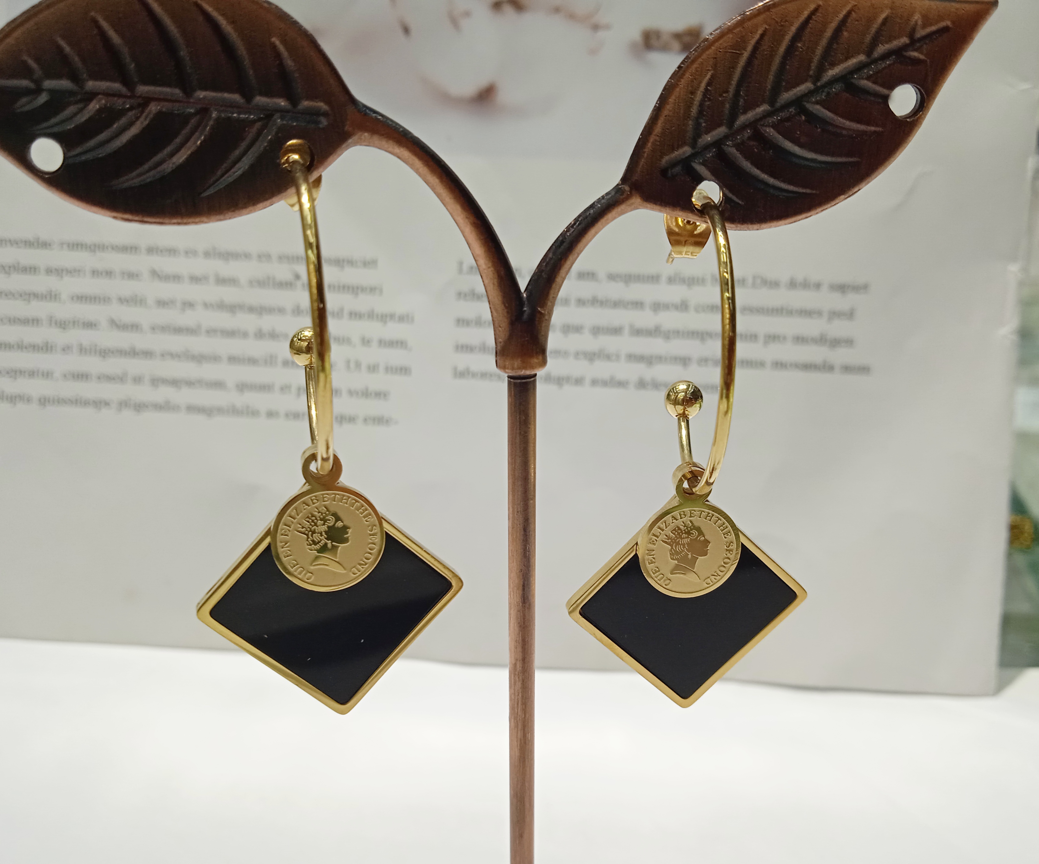 潮气质几何菱形字母耳坠高级感耳环不掉色个性耳饰品女款