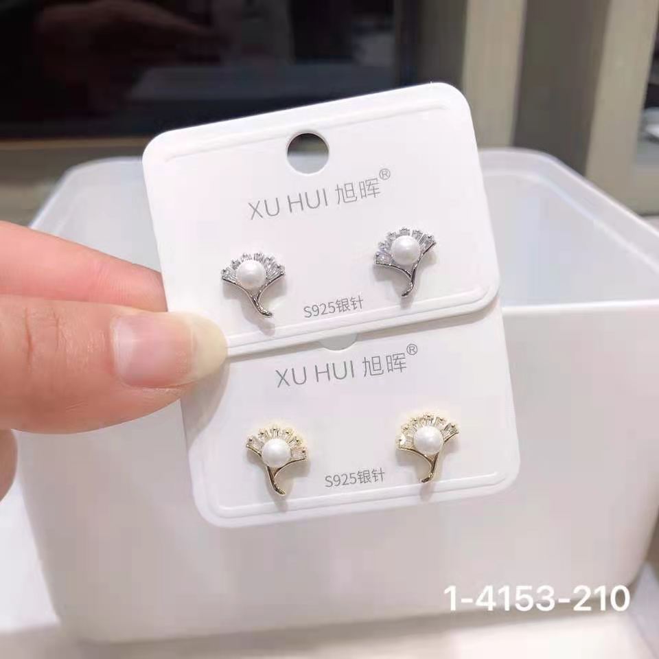 S925银针 铜镀真金镶嵌闪亮锆石 个性耳钉耳饰