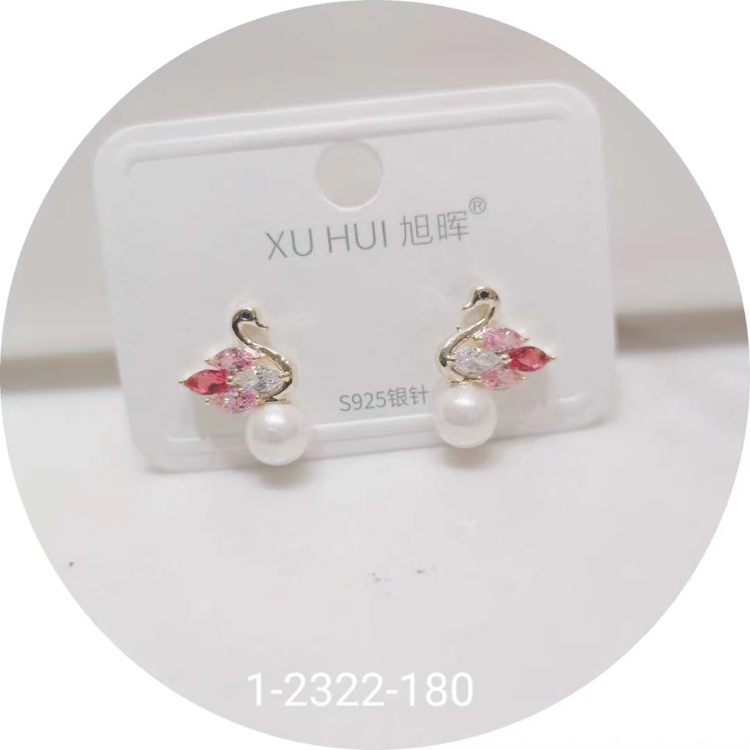 S925银针 铜镀真金镶嵌闪亮锆石 个性耳钉耳饰