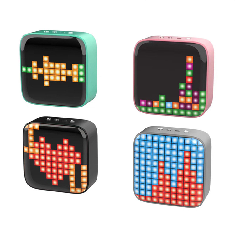 亚马逊新款蓝牙音箱卡通便携无线LED彩灯音箱迷你插卡创意音箱