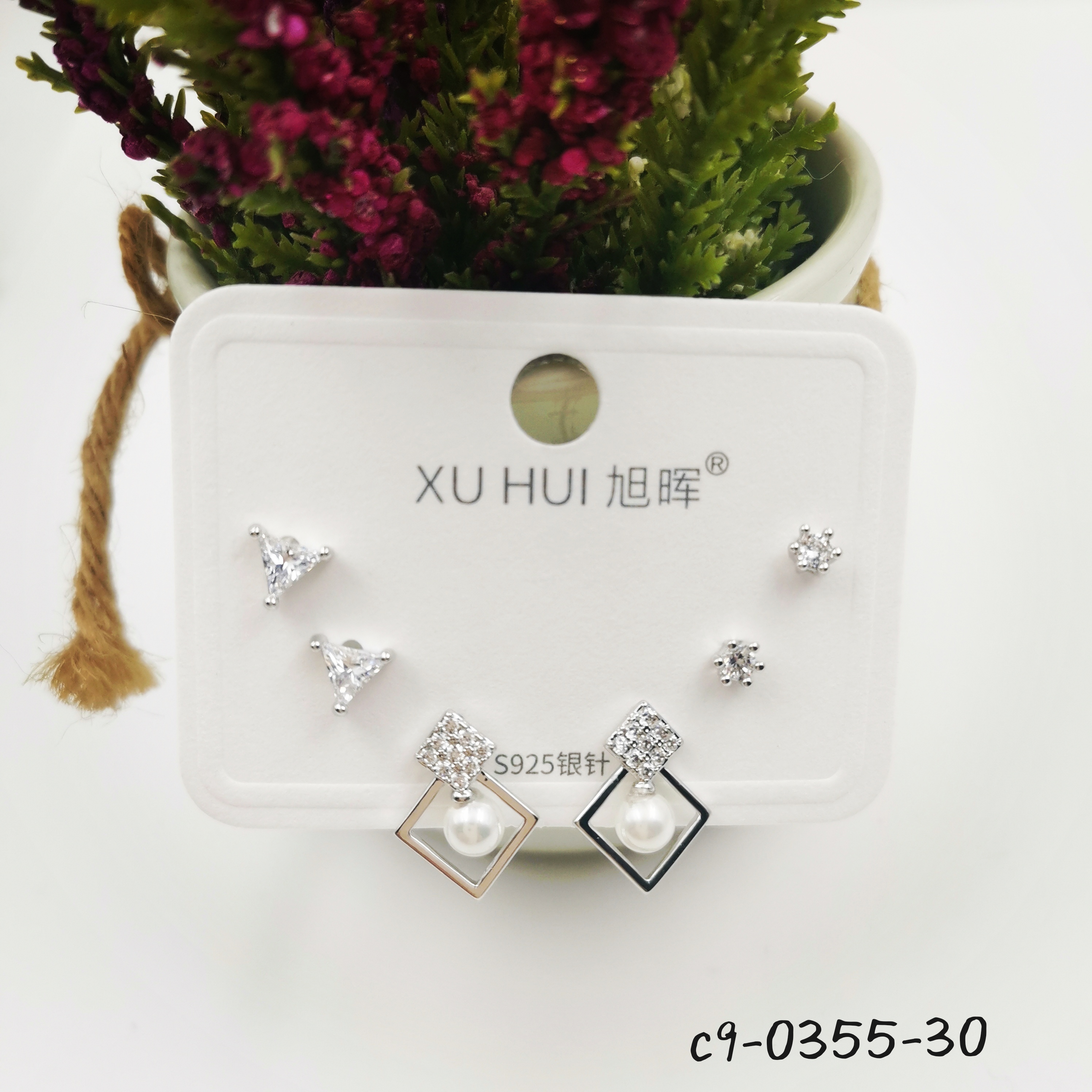 S925银针 铜镀真金镶嵌闪亮锆石 个性耳钉耳饰