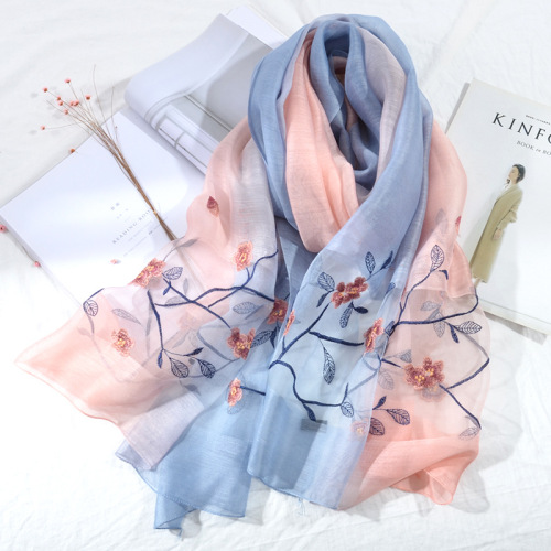 Foreign Trade All-Match Silk Wool Embroidered Scarf Women‘s Sunscreen Shawl New Gradient Color Mulberry Silk Scarf Wholesale