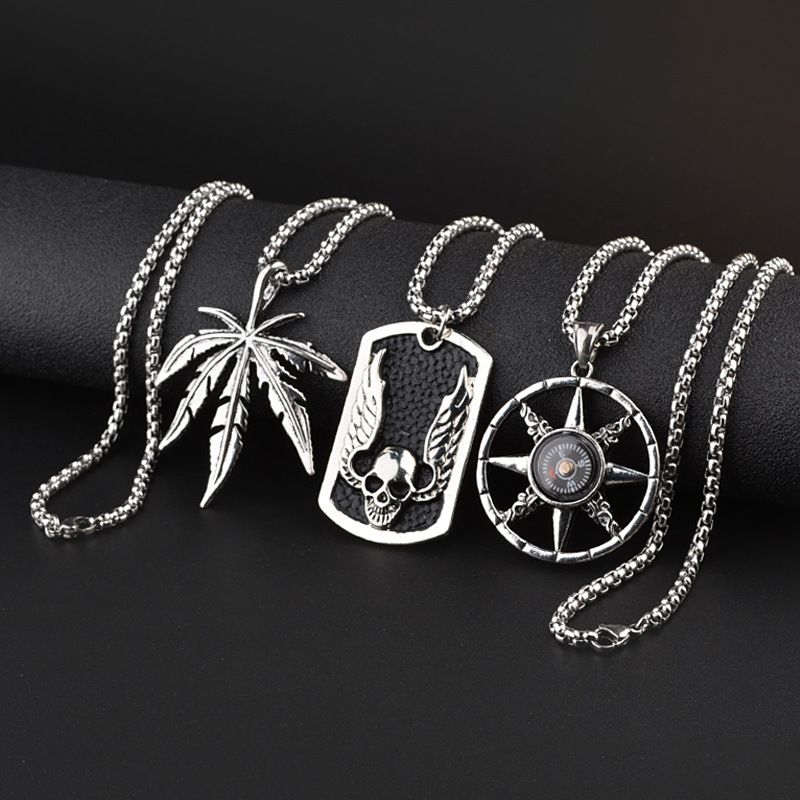 钛钢项链不掉色男女羽毛欧美潮人个性笑脸面具麻叶吊坠长配饰嘻哈