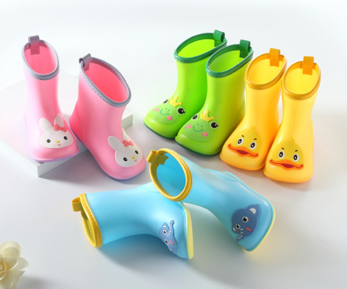 2021 Children‘s Rain Boots Boys and Girls Baby Mid-Calf Rain Boots Infant 1-6 Years Old Children Water Shoes Rubber Shoes Children Manufacturer