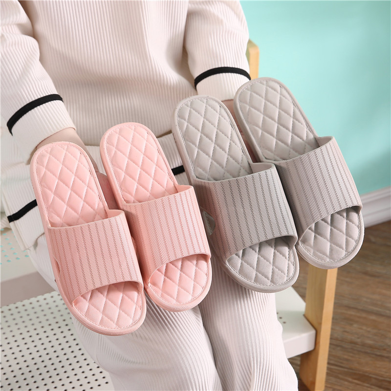 网红夏季推荐家用情侣纯色软底透气室内男女浴室洗澡踩屎感跨境拖